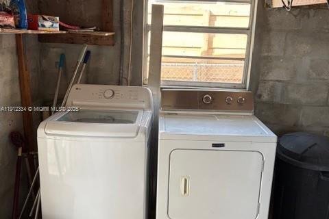 Casa en venta en Miami, Florida, 3 dormitorios, 160.81 m2 № 1969217 - foto 22