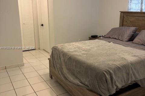 Casa en venta en Miami, Florida, 3 dormitorios, 160.81 m2 № 1969217 - foto 11