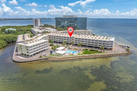 Condo in Tampa, Florida, 1 bedroom  № 1884729 - photo 27