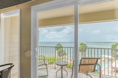 Condo in Tampa, Florida, 1 bedroom  № 1884729 - photo 9