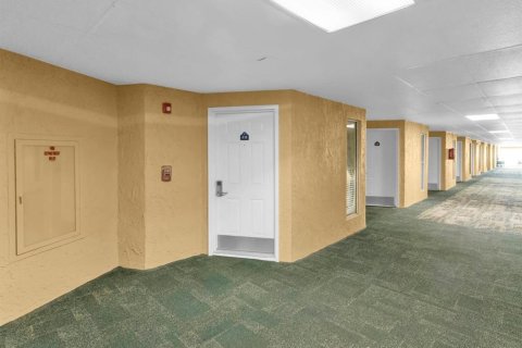 Condo in Tampa, Florida, 1 bedroom  № 1884729 - photo 20