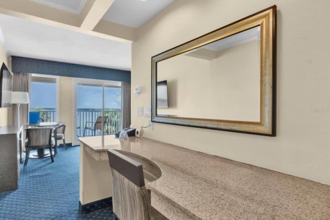 Condo in Tampa, Florida, 1 bedroom  № 1884729 - photo 30