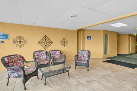 Condo in Tampa, Florida, 1 bedroom  № 1884729 - photo 21