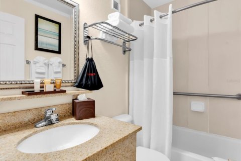 Condo in Tampa, Florida, 1 bedroom  № 1884729 - photo 17