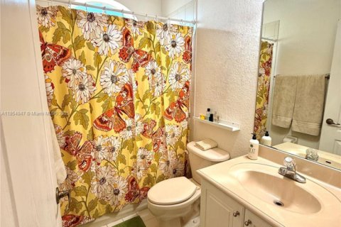 Townhouse in Doral, Florida 3 bedrooms, 153.38 sq.m. № 1877927 - photo 27