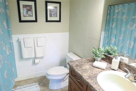 Condo in Largo, Florida, 2 bedrooms № 2384165 - photo 25