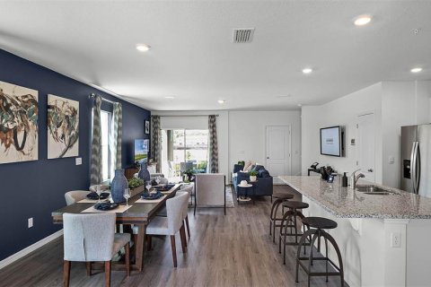 Townhouse in Winter Garden, Florida 3 bedrooms, 168.71 sq.m. № 1825055 - photo 6