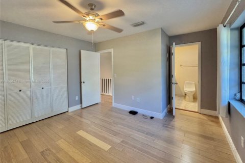 Townhouse in Boca Raton, Florida 2 bedrooms, 132.48 sq.m. № 1953553 - photo 21