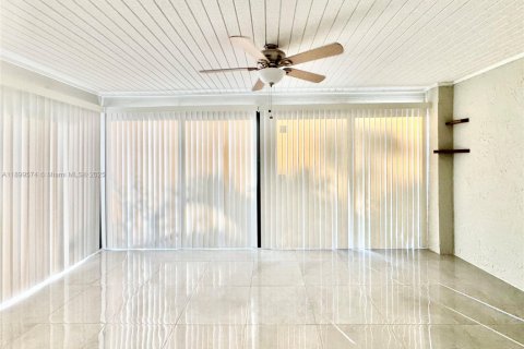 Townhouse in Boca Raton, Florida 2 bedrooms, 132.48 sq.m. № 1953553 - photo 11