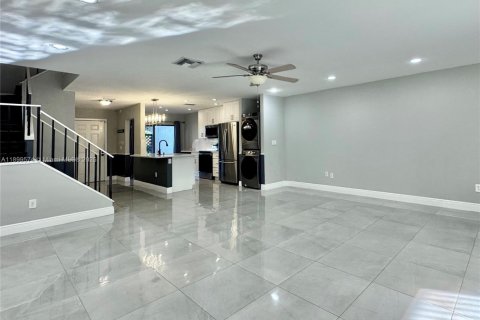 Townhouse in Boca Raton, Florida 2 bedrooms, 132.48 sq.m. № 1953553 - photo 9