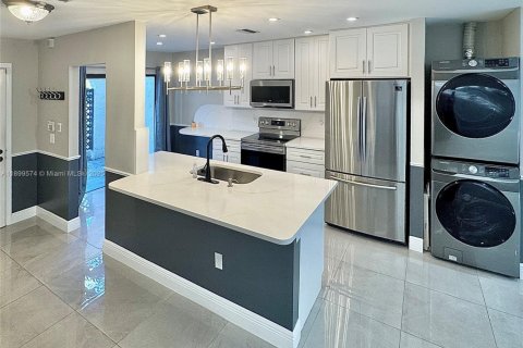 Townhouse in Boca Raton, Florida 2 bedrooms, 132.48 sq.m. № 1953553 - photo 6