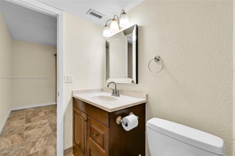 Condo in Margate, Florida, 2 bedrooms  № 1639337 - photo 18