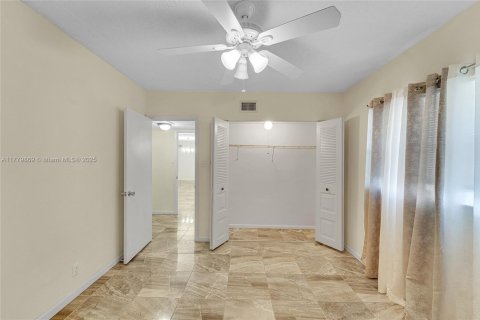 Condo in Margate, Florida, 2 bedrooms  № 1639337 - photo 20