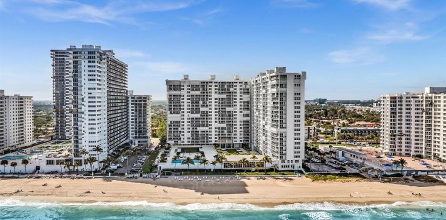 Condominio en Fort Lauderdale, Florida, 2 dormitorios  № 2346169