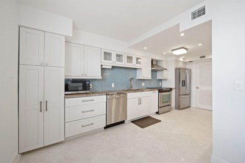 Condominio en venta en Fort Lauderdale, Florida, 2 dormitorios, 173.73 m2 № 2346169 - foto 12