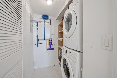 Condominio en venta en Fort Lauderdale, Florida, 2 dormitorios, 173.73 m2 № 2346169 - foto 23