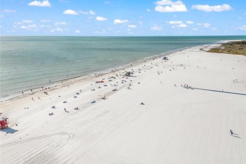 Villa ou maison à vendre à Sarasota, Floride: 3 chambres, 192.49 m2 № 1822937 - photo 15