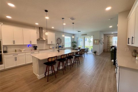 House in Oviedo, Florida 5 bedrooms, 365.29 sq.m. № 1880687 - photo 9