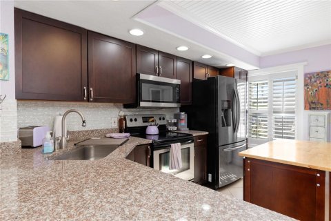Touwnhouse à vendre à Punta Gorda, Floride: 2 chambres, 123.65 m2 № 2095507 - photo 5