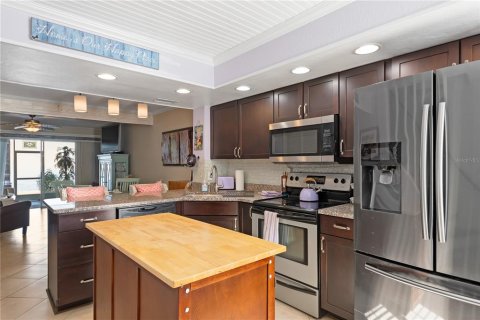 Touwnhouse à vendre à Punta Gorda, Floride: 2 chambres, 123.65 m2 № 2095507 - photo 4