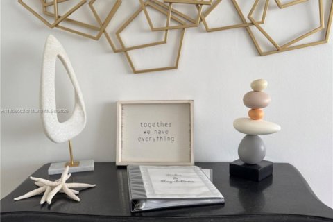 House in Marathon, Florida 3 bedrooms, 192.68 sq.m. № 2012758 - photo 22