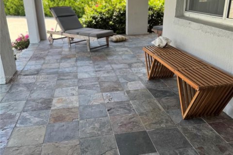 House in Marathon, Florida 3 bedrooms, 192.68 sq.m. № 2012758 - photo 19