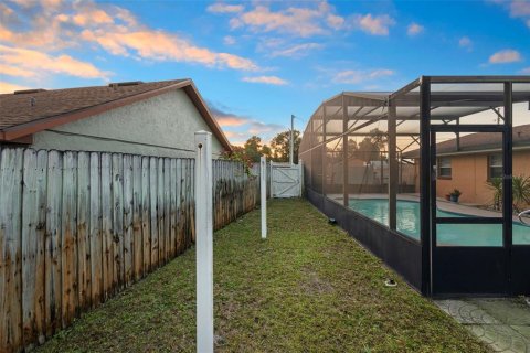 House in Orange City, Florida 2 bedrooms, 134.43 sq.m. № 2108192 - photo 22