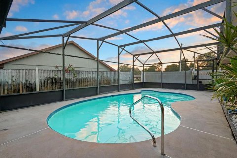 House in Orange City, Florida 2 bedrooms, 134.43 sq.m. № 2108192 - photo 17
