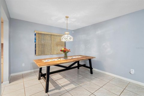 House in Orange City, Florida 2 bedrooms, 134.43 sq.m. № 2108192 - photo 6