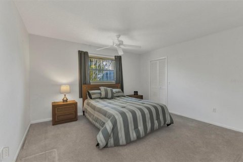 House in Punta Gorda, Florida 3 bedrooms, 206.89 sq.m. № 1625598 - photo 22