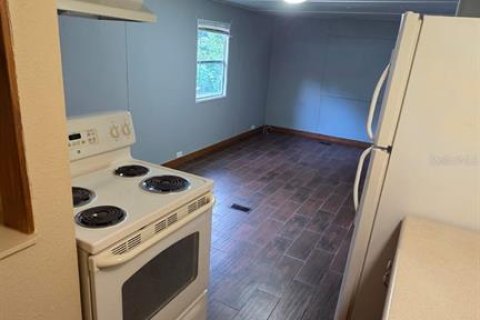 Apartamento en alquiler en Zephyrhills, Florida, 2 dormitorios, 51.1 m2 № 1879599 - foto 7