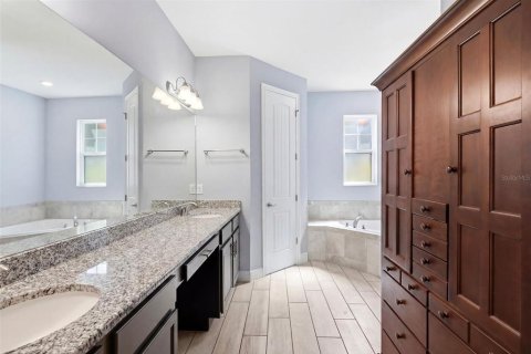 Купить виллу или дом в Лэйк Хелен, Флорида 10 комнат, 237.74м2, № 2148686 - фото 23