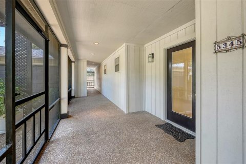 Купить виллу или дом в Сарасота, Флорида 8 комнат, 211.07м2, № 2140023 - фото 4