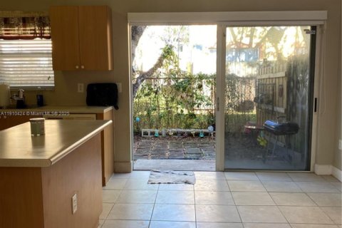 Touwnhouse à vendre à Homestead, Floride: 2 chambres, 108.32 m2 № 1969360 - photo 5