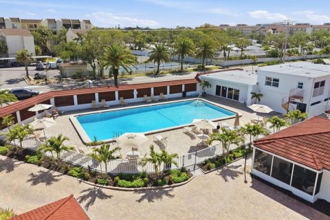 Condo in Sarasota, Florida, 2 bedrooms  № 2234570 - photo 7