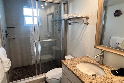 Condo in Sarasota, Florida, 2 bedrooms  № 2234570 - photo 24