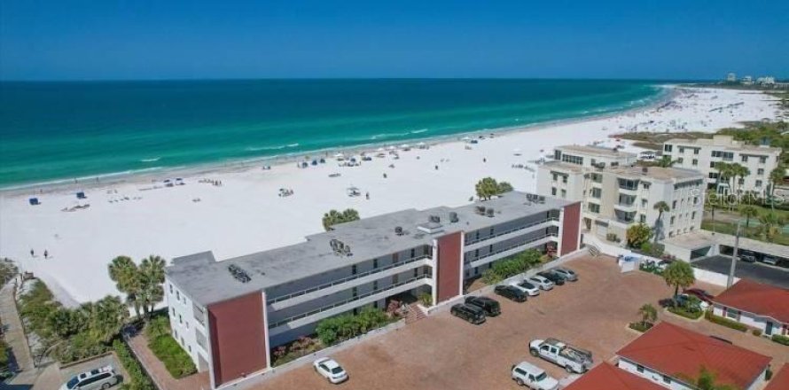 Condo in Sarasota, Florida, 2 bedrooms  № 2234570