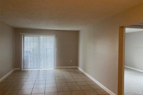 Condominio en venta en Altamonte Springs, Florida, 1 dormitorio, 72.93 m2 № 1551888 - foto 5
