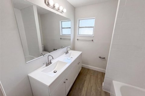 Villa ou maison à vendre à Orlando, Floride: 2 chambres, 138.98 m2 № 2224997 - photo 11