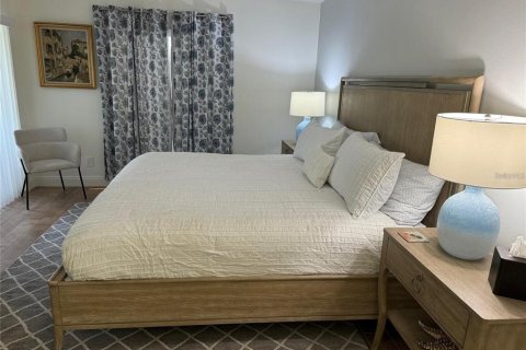 Condo in Sarasota, Florida, 2 bedrooms  № 1840511 - photo 19