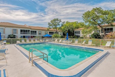 Condo in Sarasota, Florida, 2 bedrooms  № 1840511 - photo 28