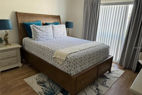 Condo in Sarasota, Florida, 2 bedrooms  № 1840511 - photo 12