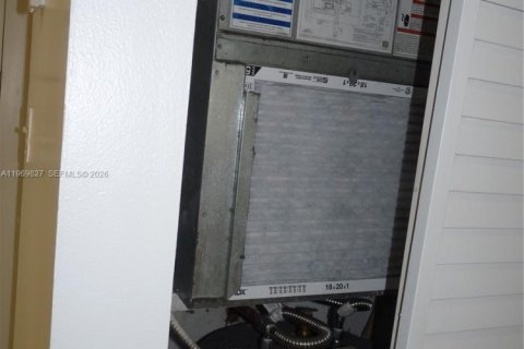 Condominio en venta en Miami, Florida, 2 dormitorios, 84.17 m2 № 2030643 - foto 24