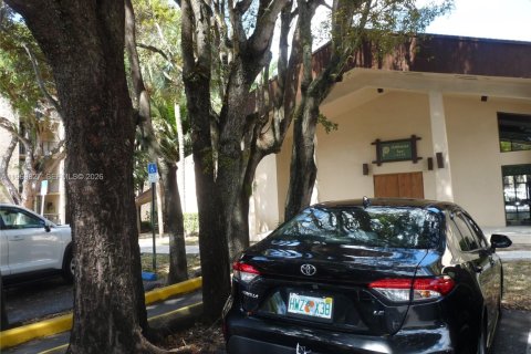 Condominio en venta en Miami, Florida, 2 dormitorios, 84.17 m2 № 2030643 - foto 28