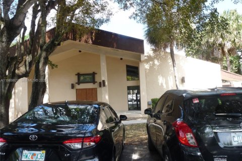 Condominio en venta en Miami, Florida, 2 dormitorios, 84.17 m2 № 2030643 - foto 27