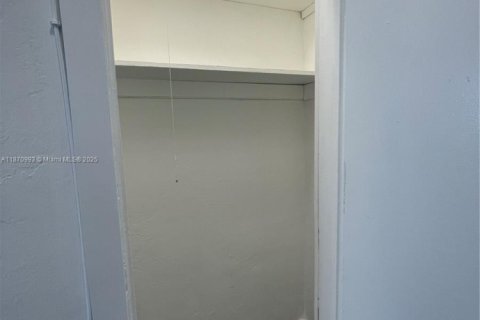 Снять в аренду квартиру в Майами-Бич, Флорида 3 спальни, 102.19м2, № 1924239 - фото 6