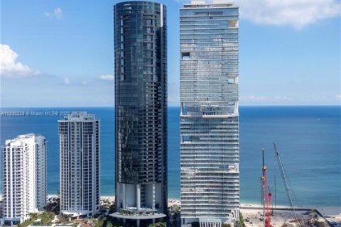 Condo in Sunny Isles Beach, Florida, 4 bedrooms  № 2194230 - photo 2