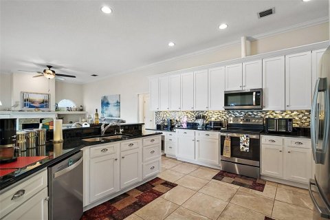 House in Leesburg, Florida 3 bedrooms, 210.61 sq.m. № 1569463 - photo 7