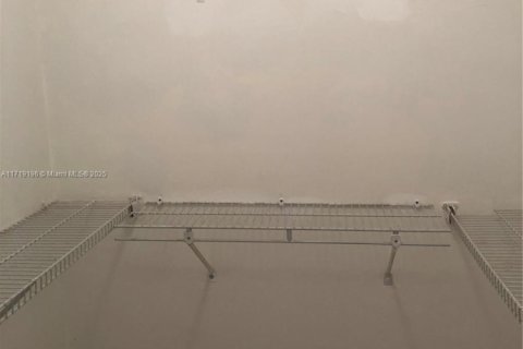 Condominio en venta en Miami, Florida, 2 dormitorios, 82.96 m2 № 1934229 - foto 4