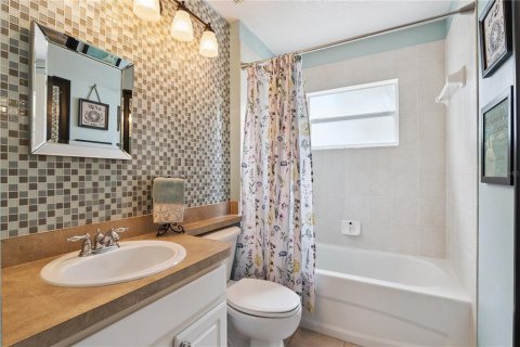 Villa ou maison à vendre à Orlando, Floride: 4 chambres, 176.98 m2 № 2149460 - photo 24